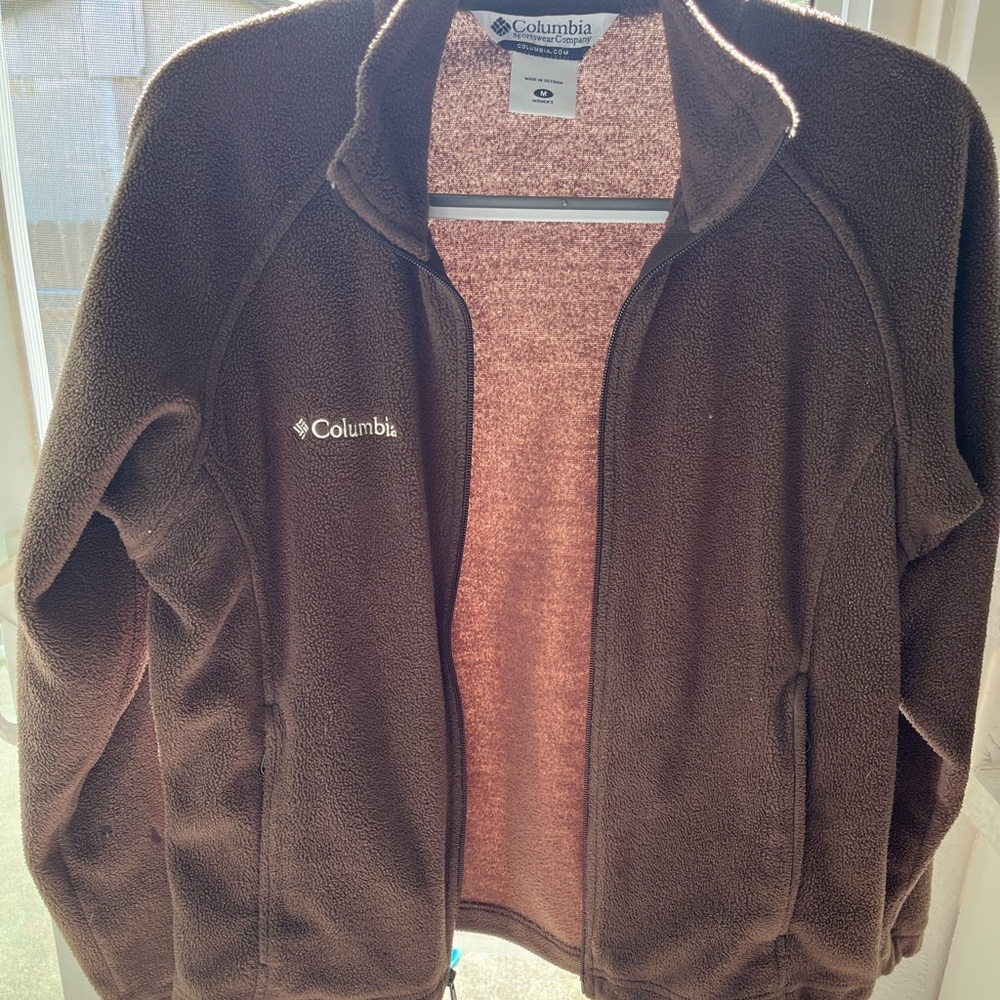 Columbia women’s zip up jacket